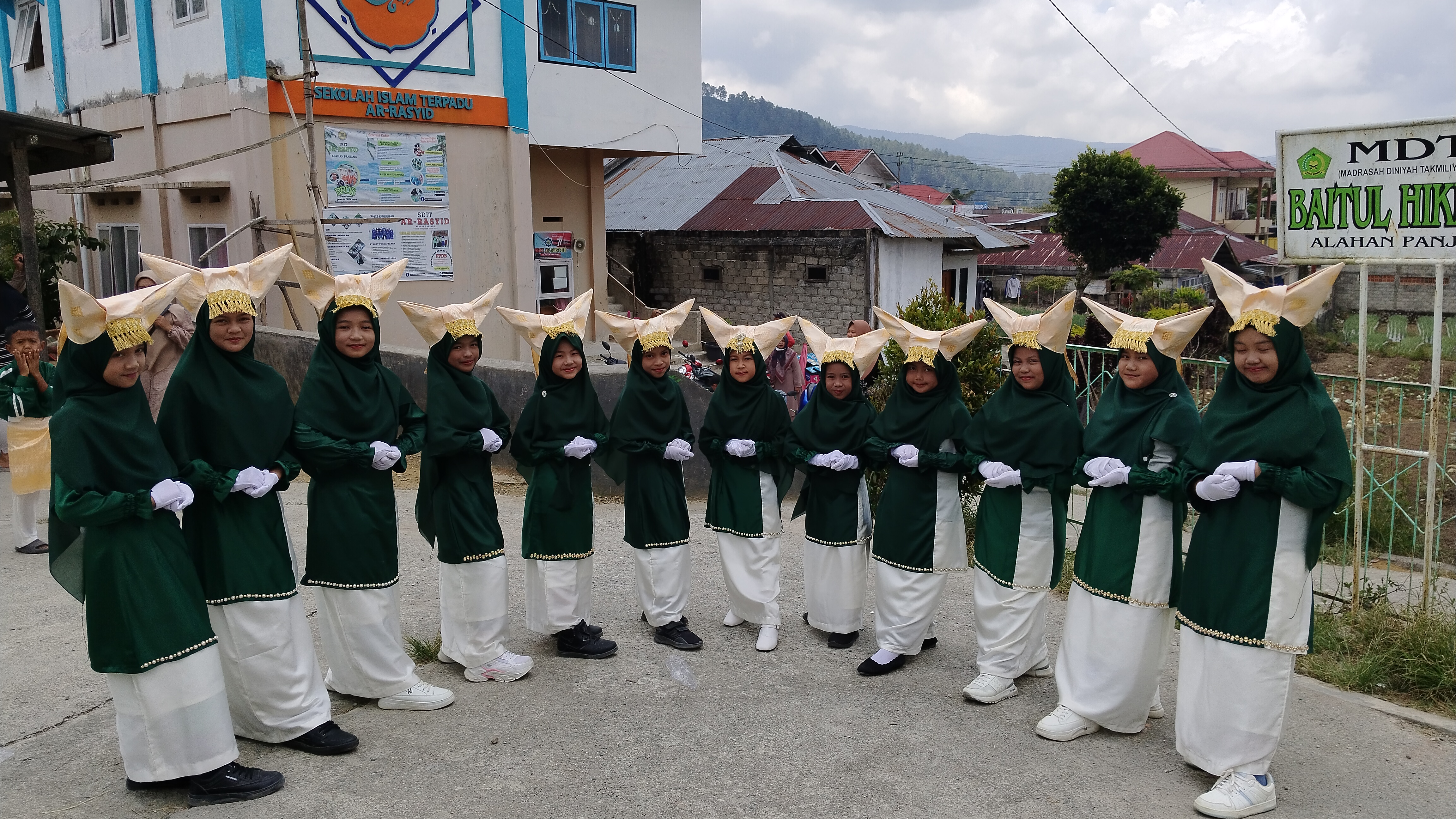 HUTRI KE 79