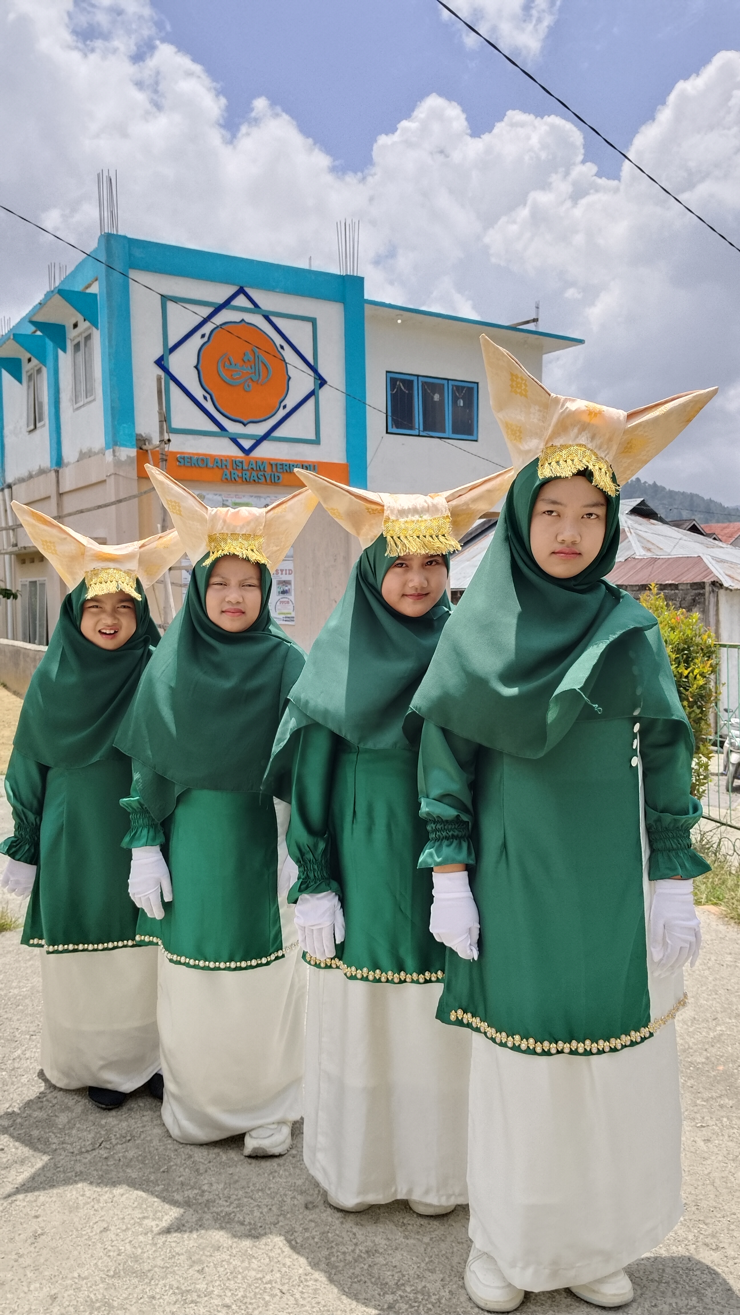 HUTRI KE 79