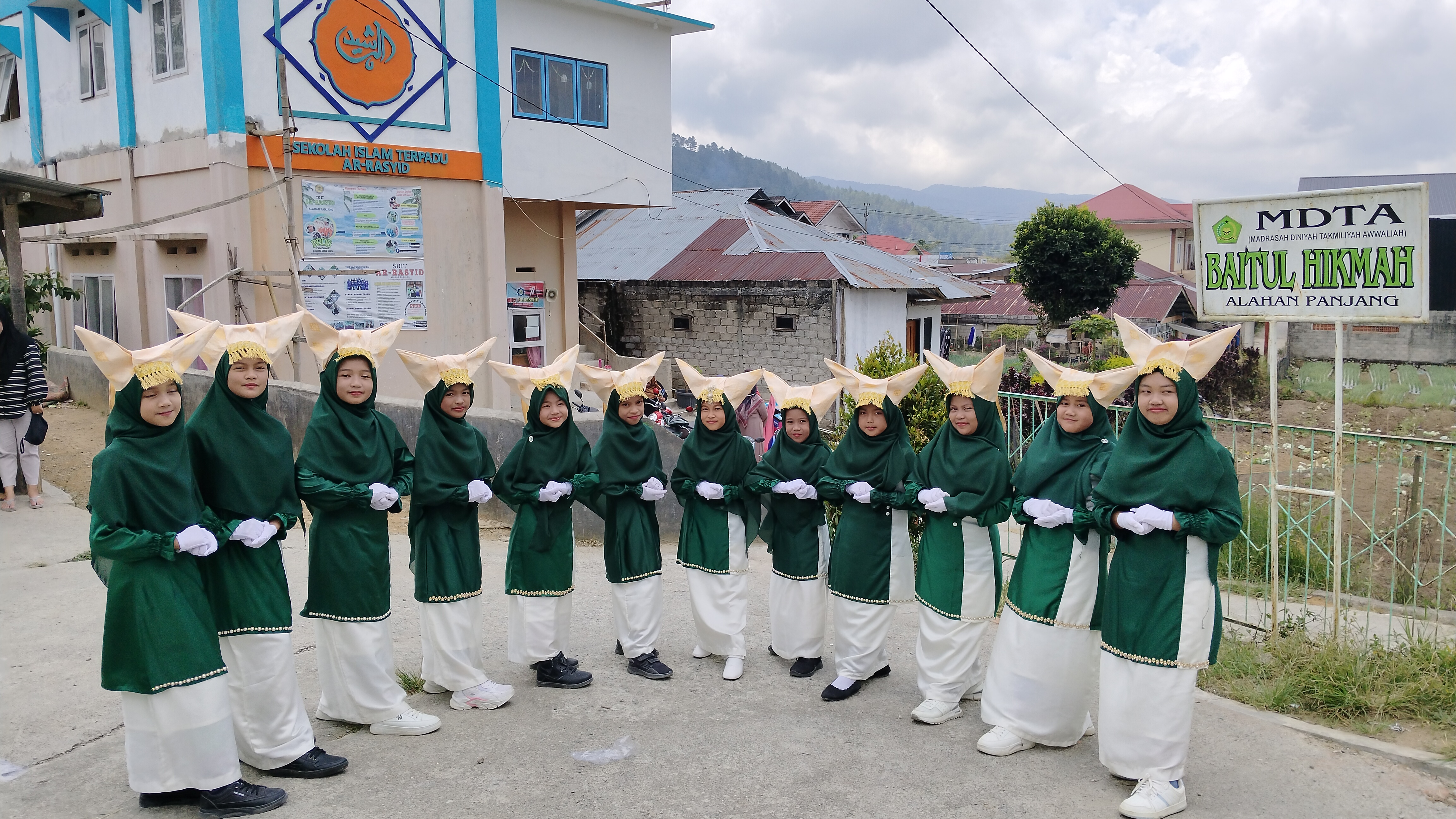 HUTRI KE 79